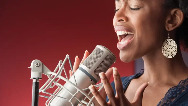 woman singing best home recording studio package